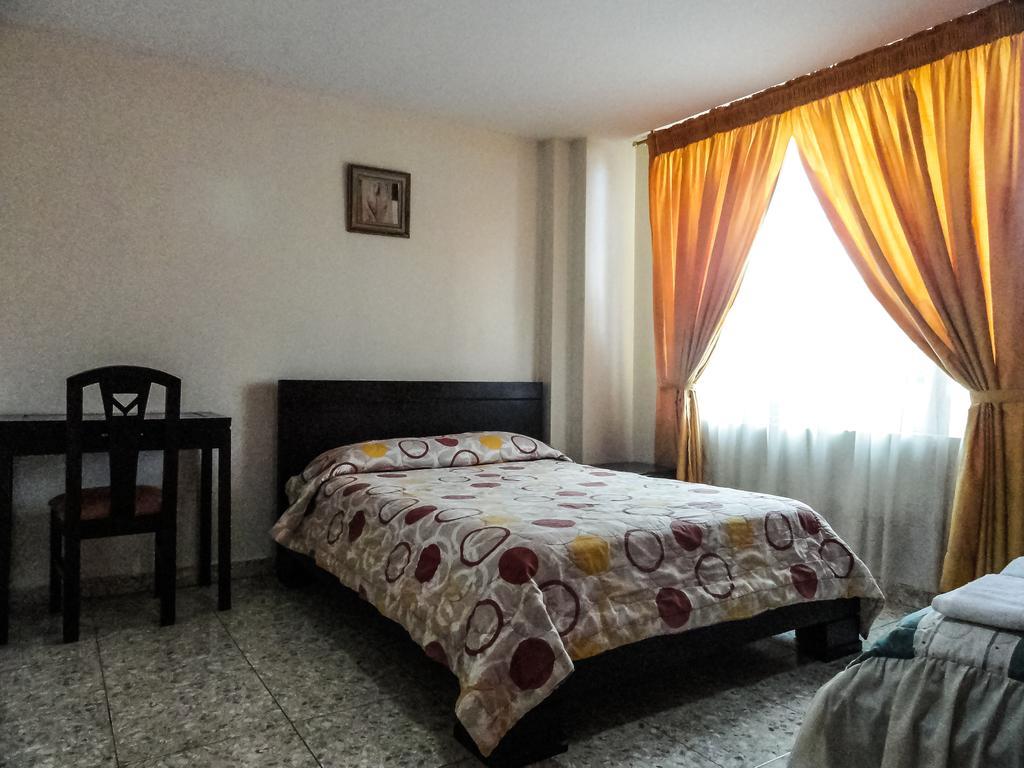 Hostal La Rosa Otavalo Exterior photo