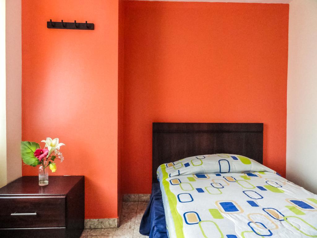 Hostal La Rosa Otavalo Exterior photo