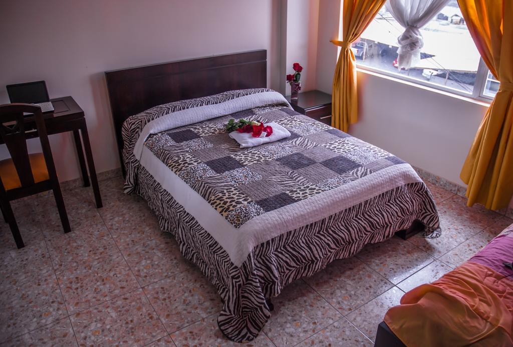 Hostal La Rosa Otavalo Exterior photo